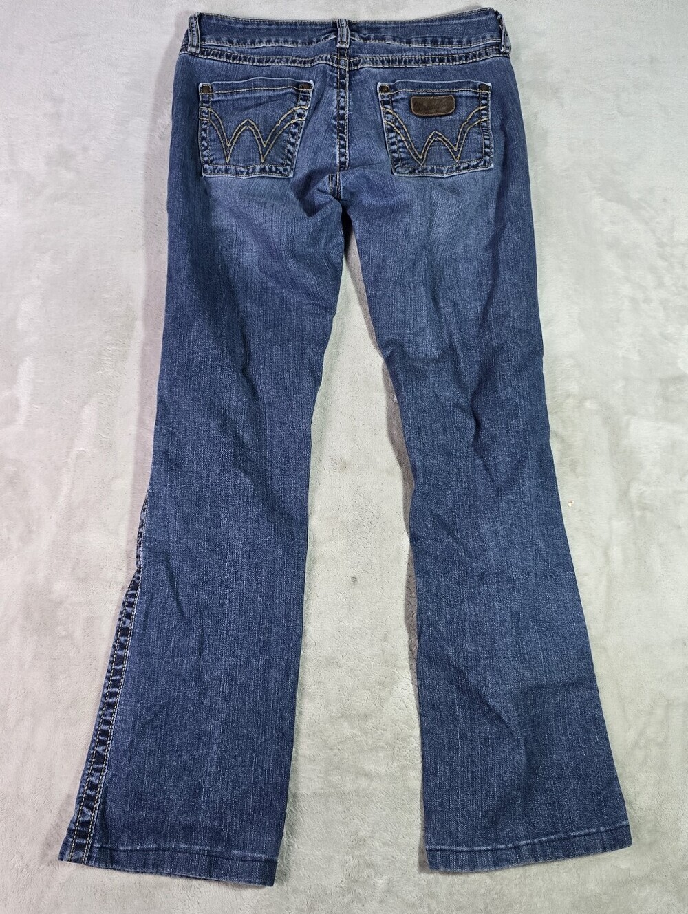 Wrangler Women's Premium Patch Sit At Hip Sadie 07MWZBD 30x30